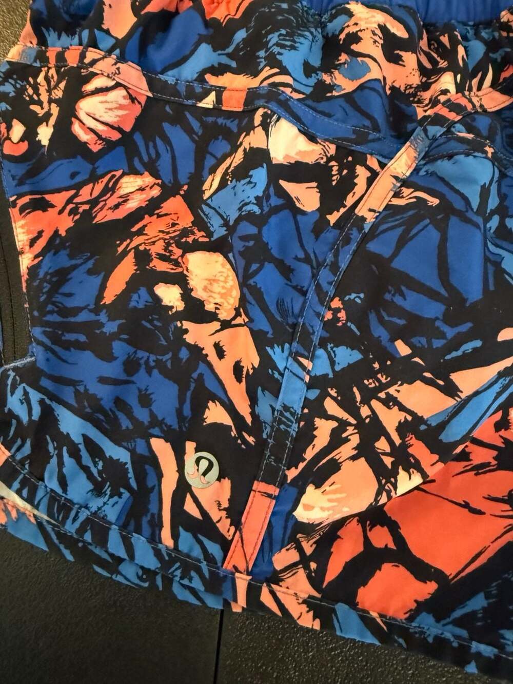 Lululemon Women's Tracker Short IV in Paint Storm Harbor Blue Multi - Picture 3 of 6